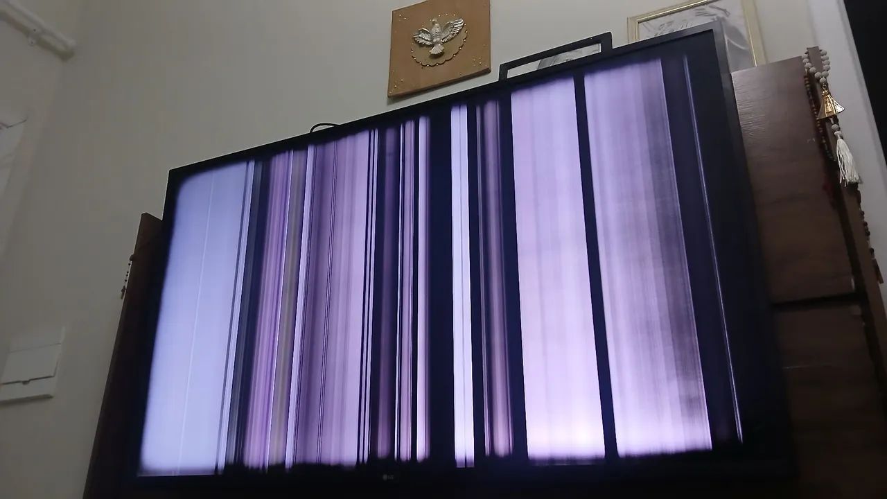 Tv 55 polegadas smartv com defeito  - Foto 2