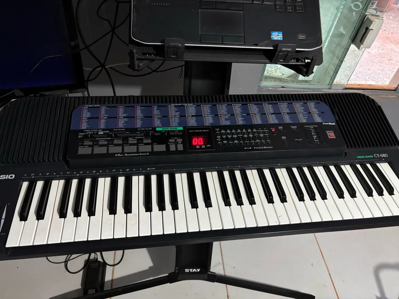 Teclado musical . - Foto 3