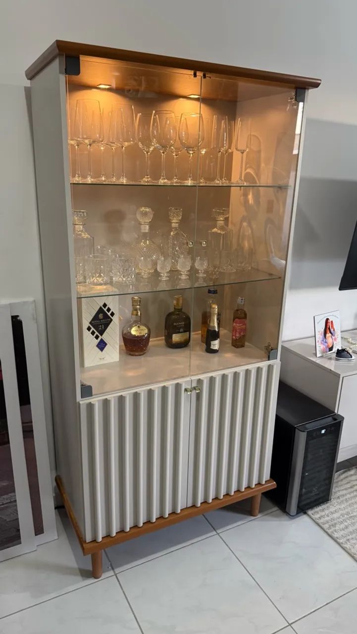 Cristaleira com led 100% MDF nova disponível  - Foto 2