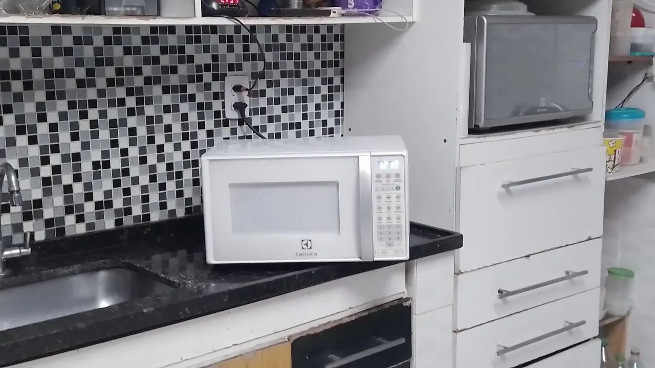 Micro-ondas Eletrolux 20litros 110volts  - Foto 3