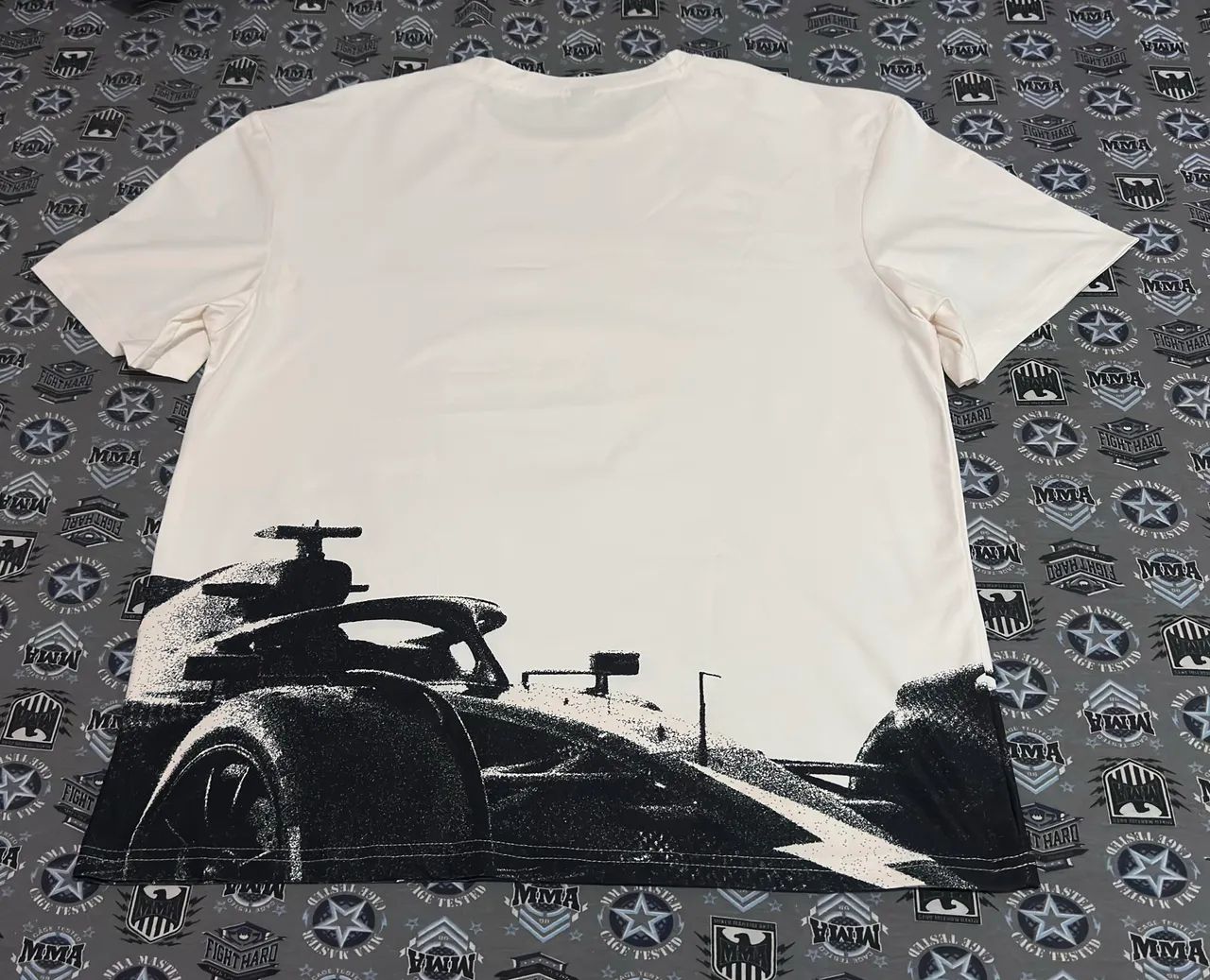 Camiseta oversized Tamanho M  - Foto 3