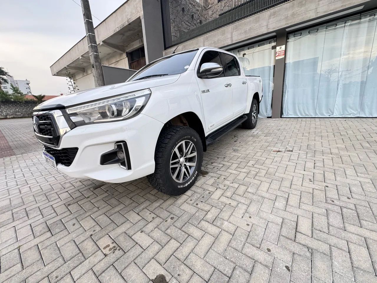Toyota Hilux CD 4X4 2.8 DIESEL AUT. 2016