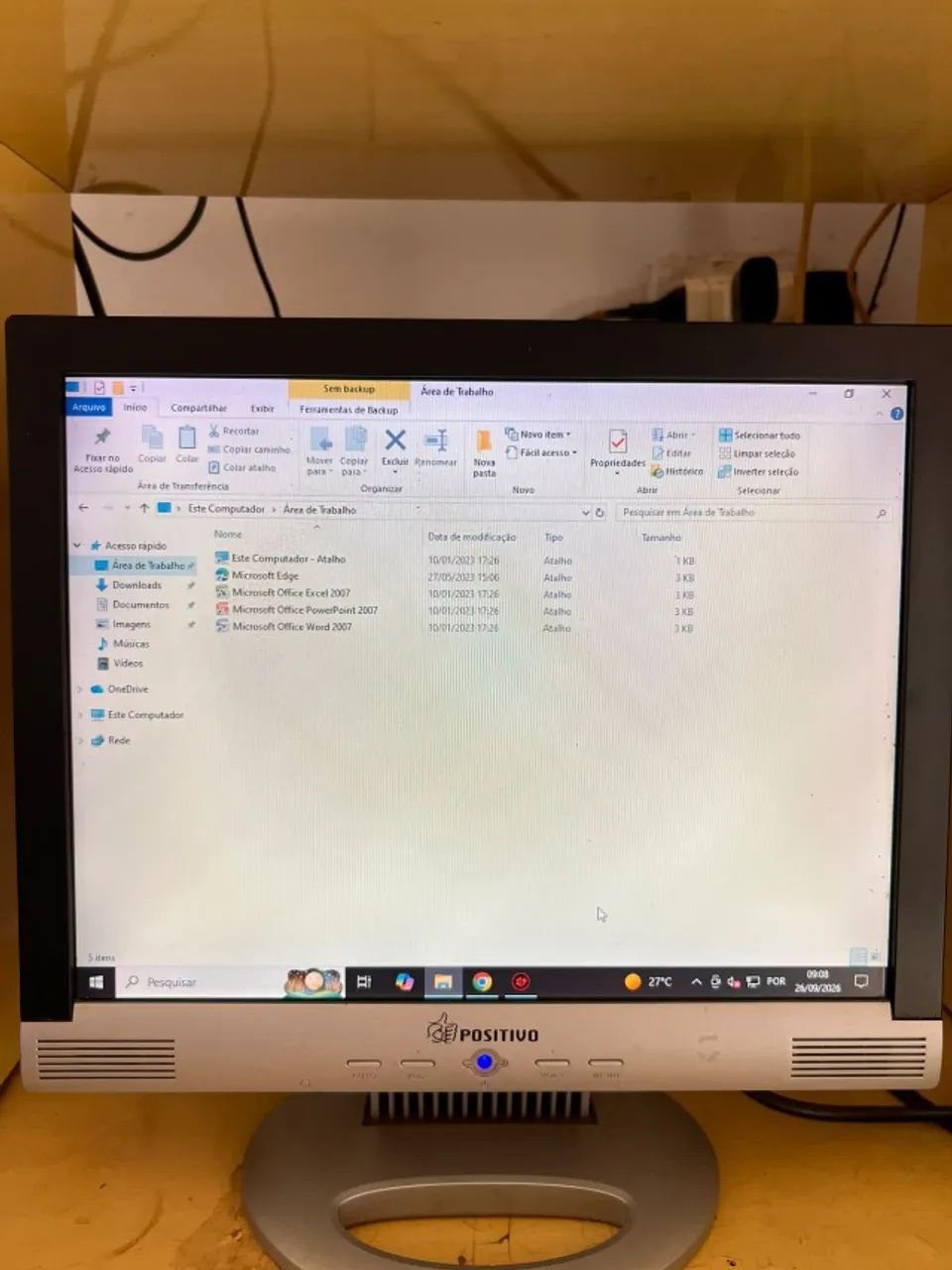 Vende - se computador Positivo sem defeitos