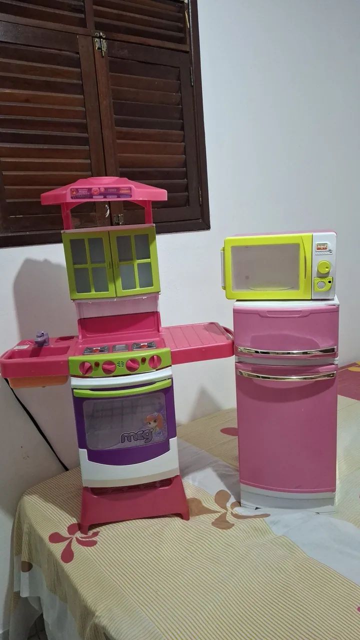 BRINQUEDOS 