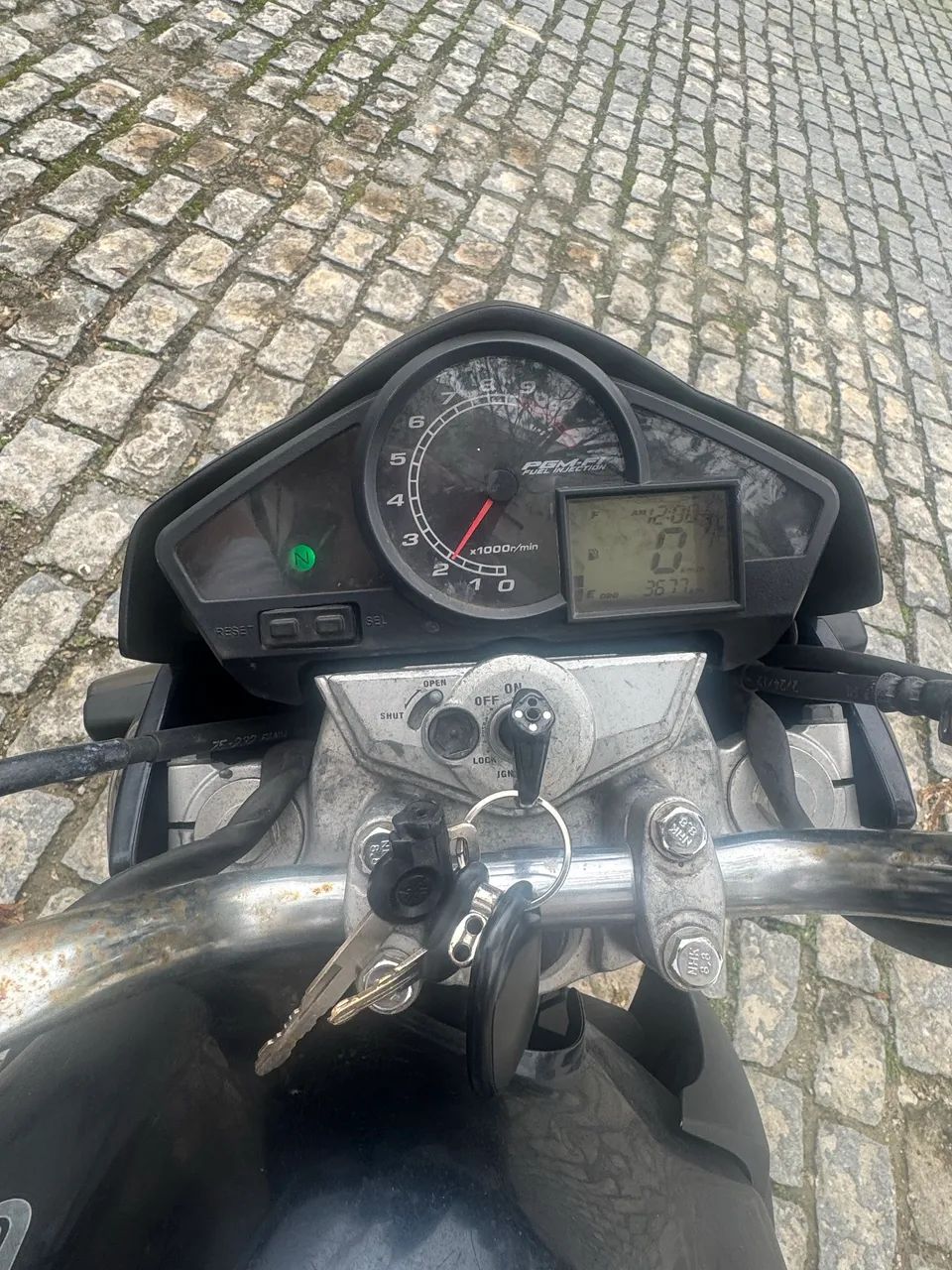 CB 300 - Foto 2