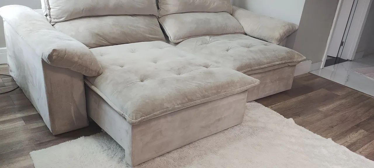 Sofá moderno retrátil e reclinável 