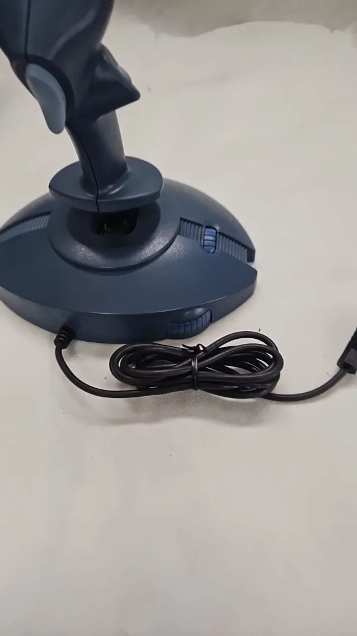 JOYSTICK retrô GENIUS FLIGHT 2000  novo com Manual - Foto 4