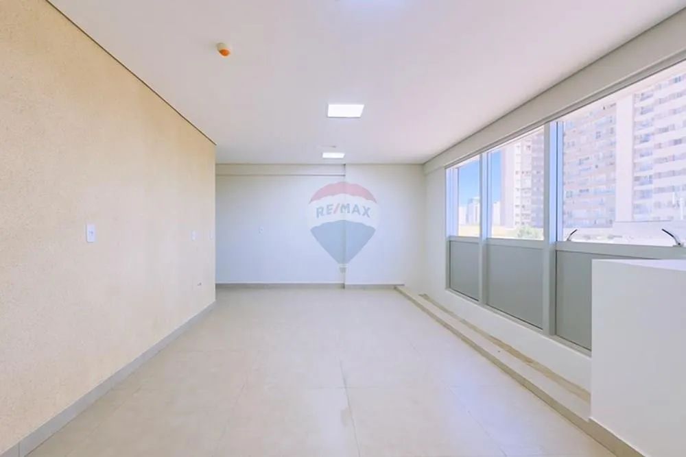 Sala comercial no Df Plaza Century por R$ 300 mil com 33m°