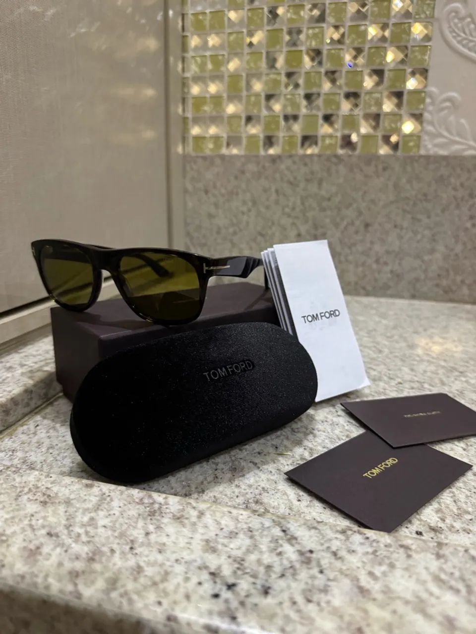 Óculos Tom Ford Marlon 2 nunca utilizado  - Foto 2