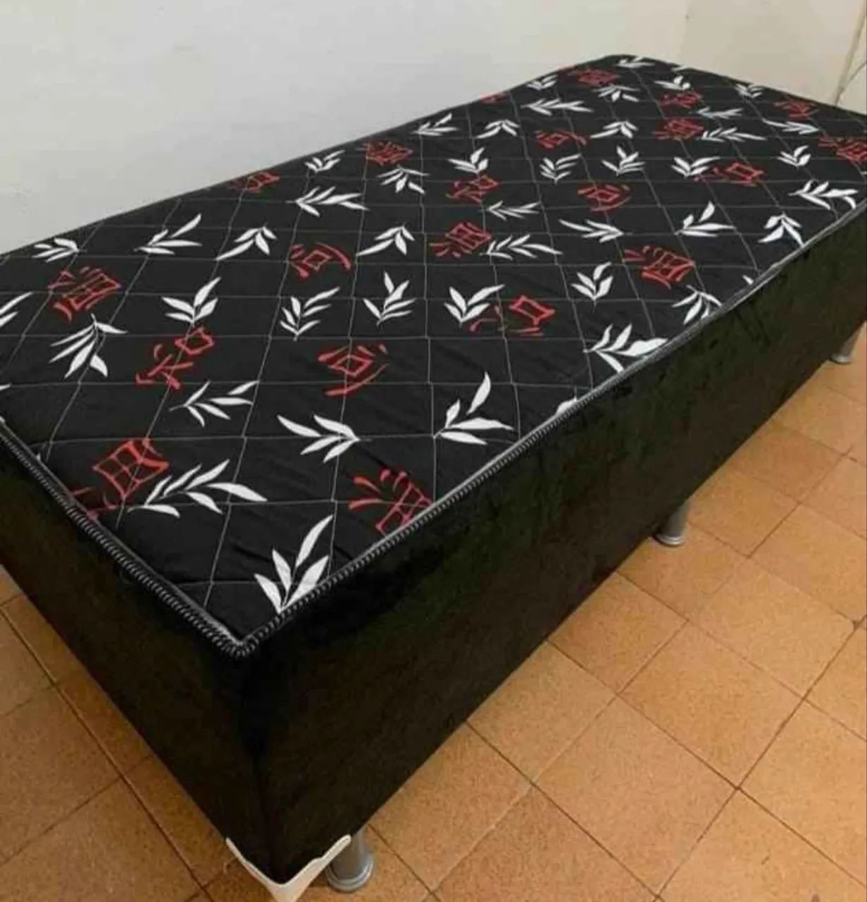 CAMA BOX DE SOLTEIRO COM ESPUMA D28 - Foto 4