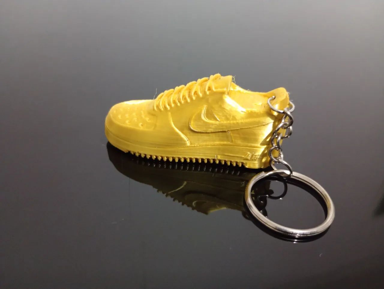 Chaveiro miniatura de personagem de desenho 
