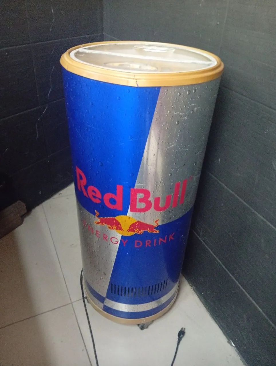 Cooler da Redbull 
