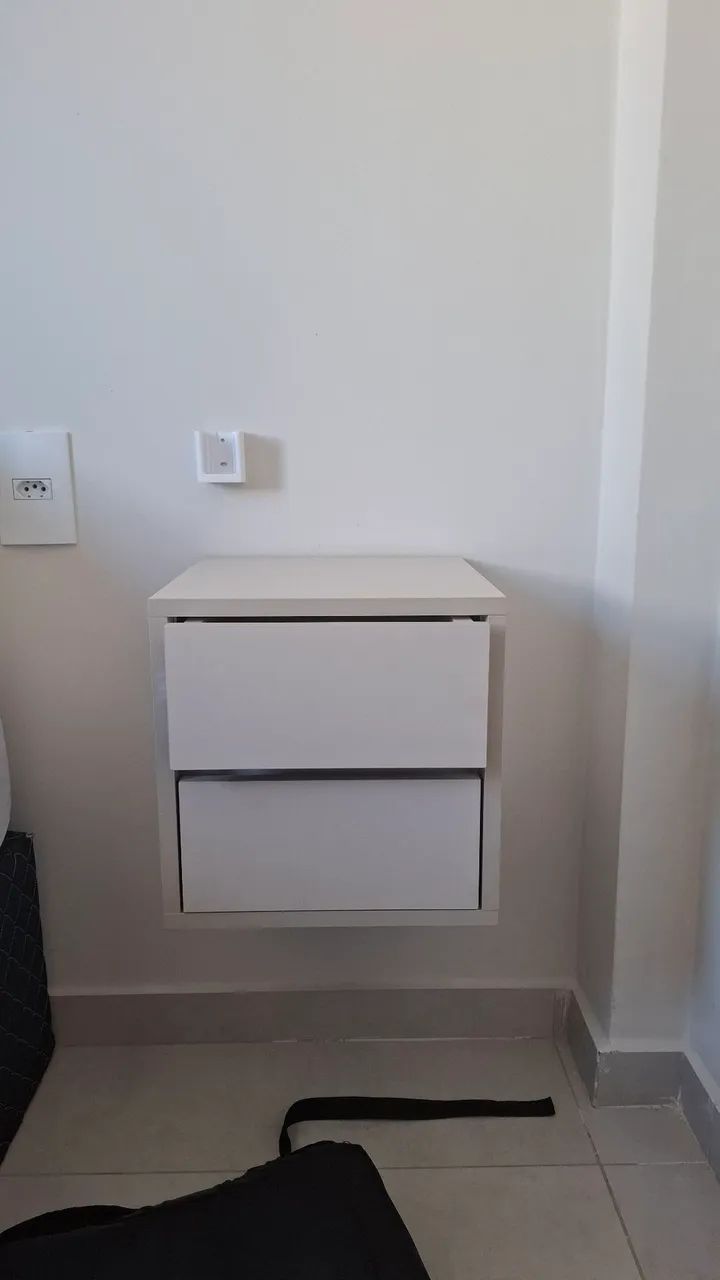 Mesa de Cabeceira