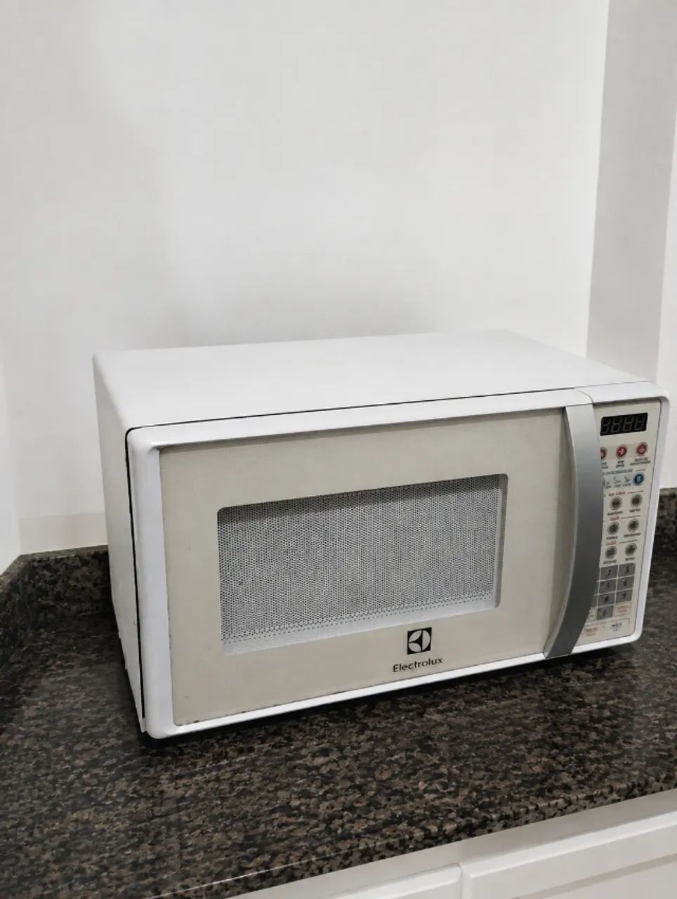 Microondas Electrolux 20 Litros 127V - Testado e Funcionando