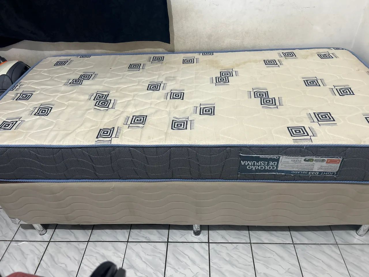 Vende-se cama de solteirão - Foto 2