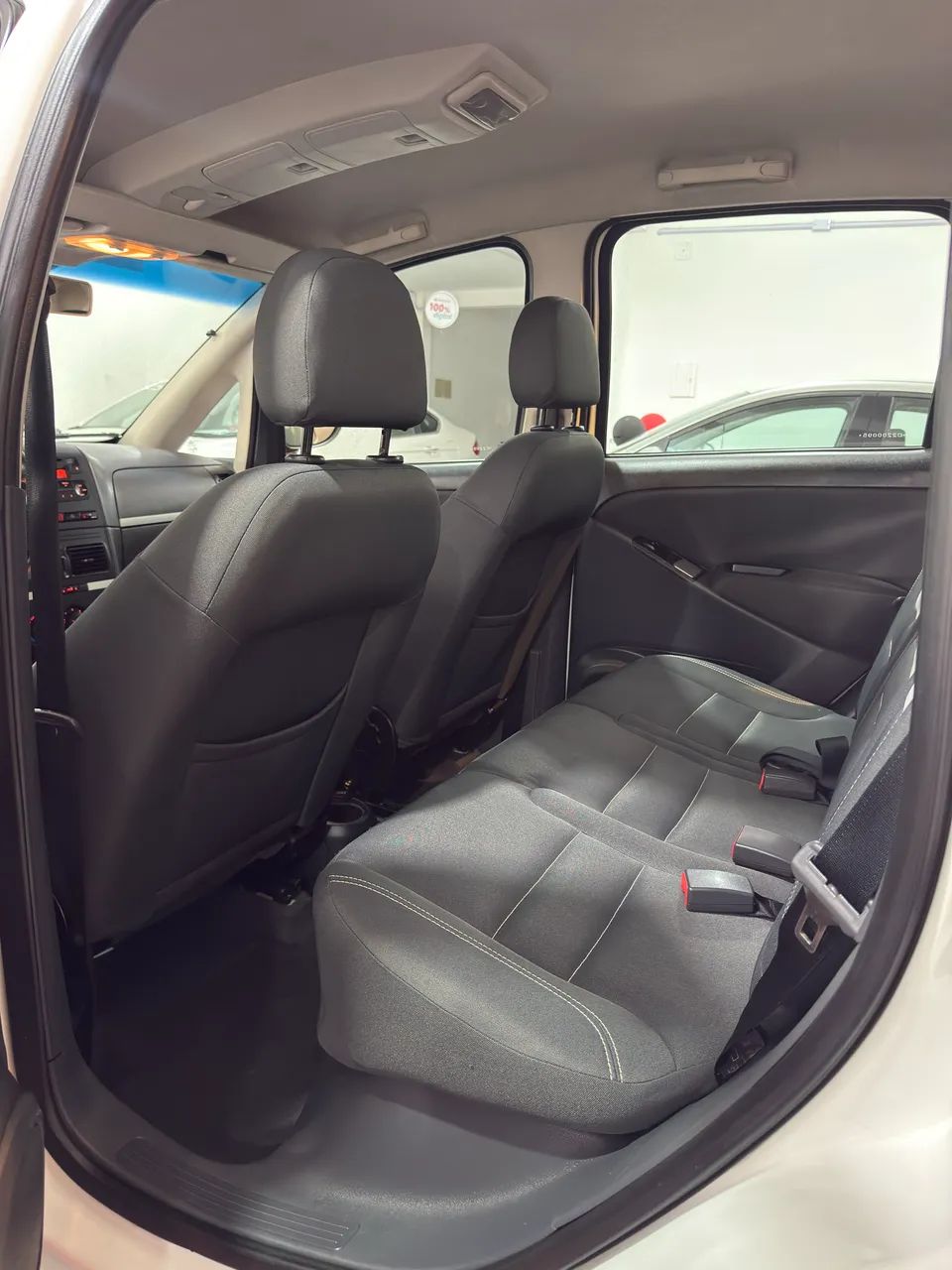 Fiat Idea Attractive 1.4 Fire Flex 8V 5P 2012 - Foto 5
