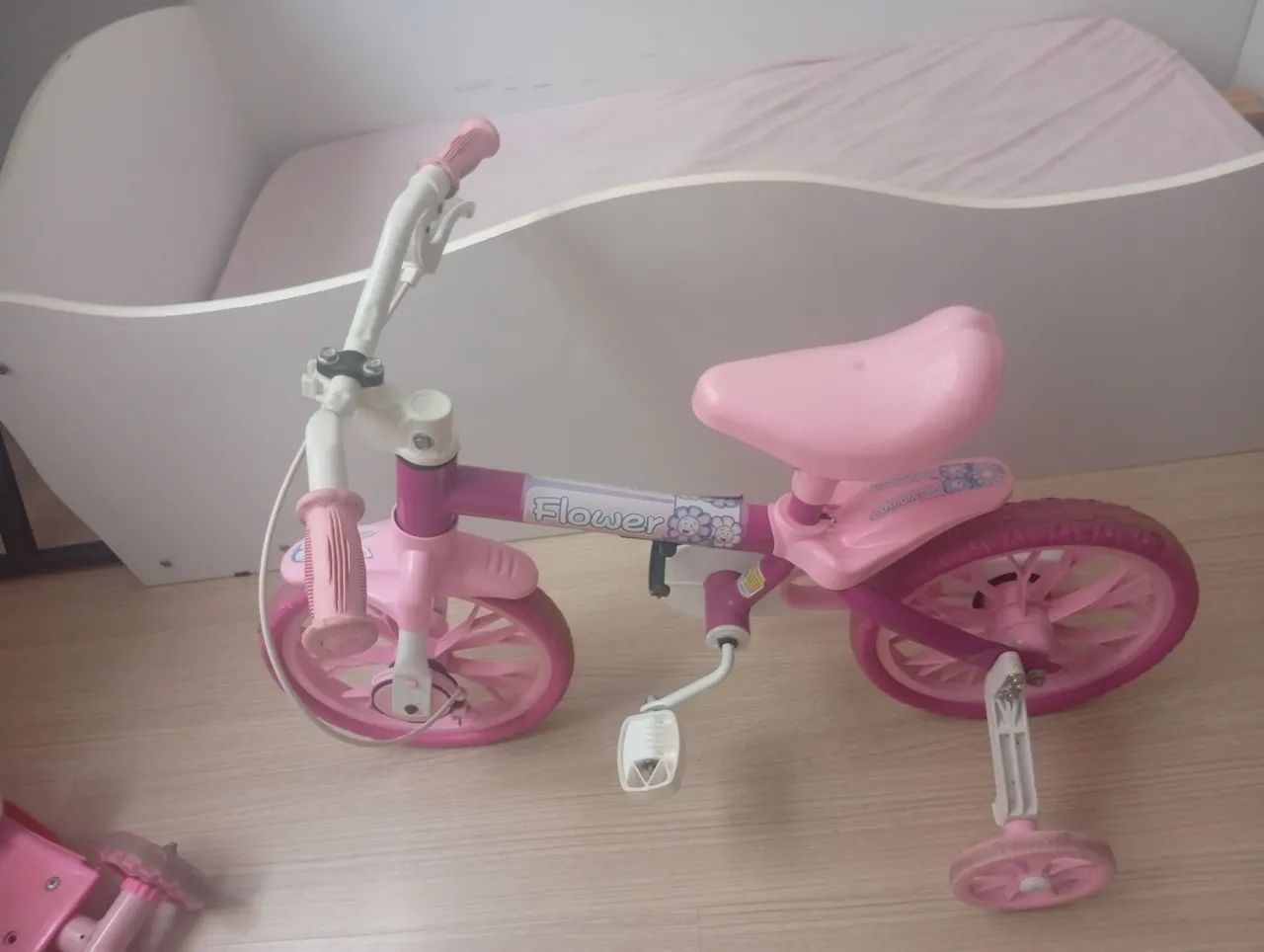 Bicicleta menina 
