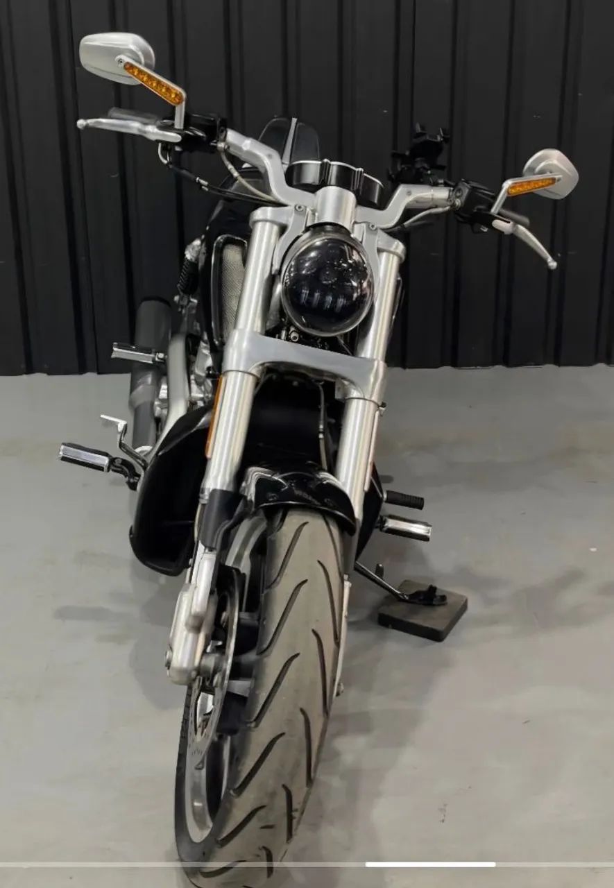 Harley davidson V-Rod VRSCF - Foto 5