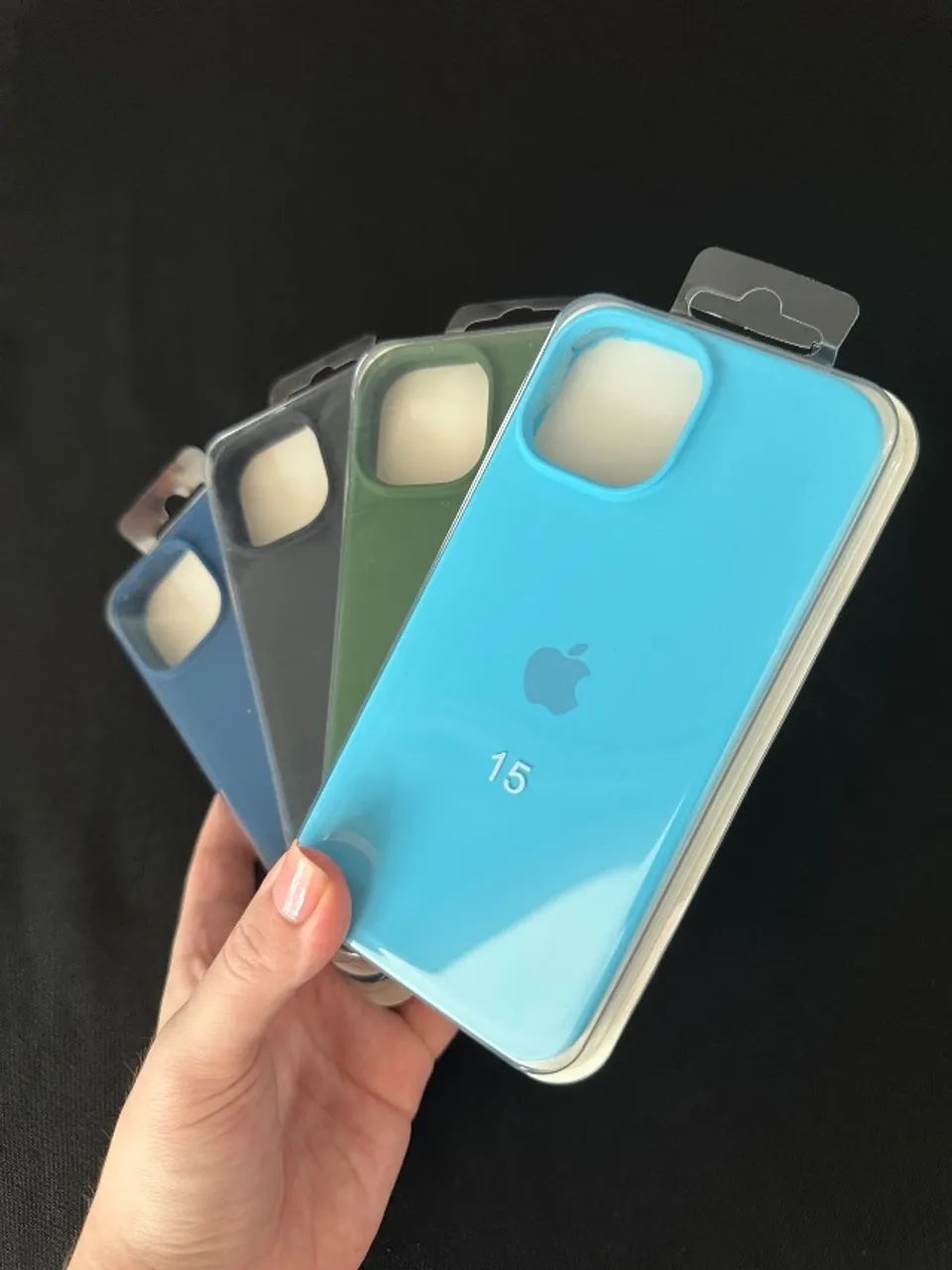 Case de silicone iPhone 15 - Foto 3
