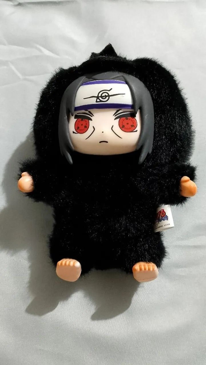 Chaveiro Pelúcia Naruto Itachi Uchiha corvo estilo labubu 