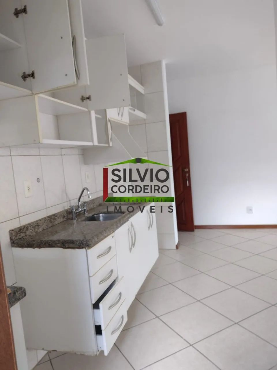 Apartamento 02 dormitórios, sendo 01 suíte - Lagoa da Conceição - Foto 2