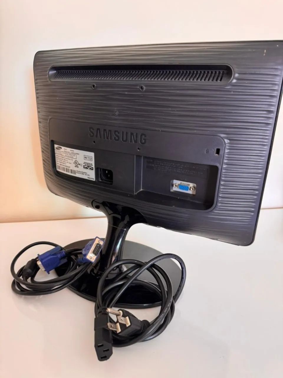 Monitor Samsung B1630N PU16WS - Foto 2