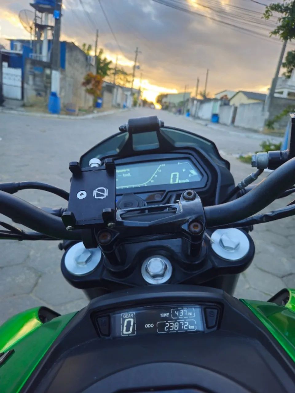 Dominar 400