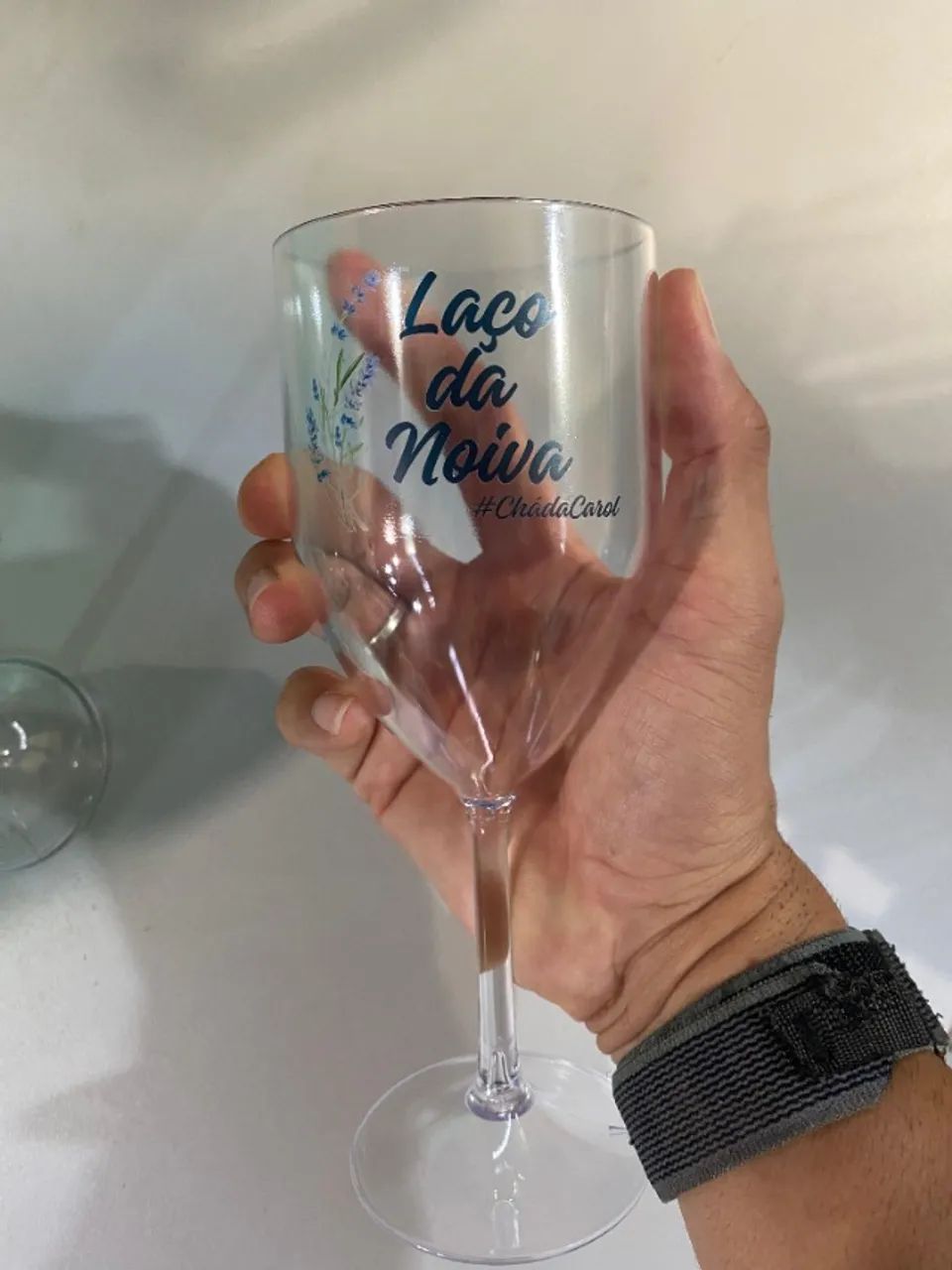 Taça vinho acrilico 340ml personalizadas - Foto 2