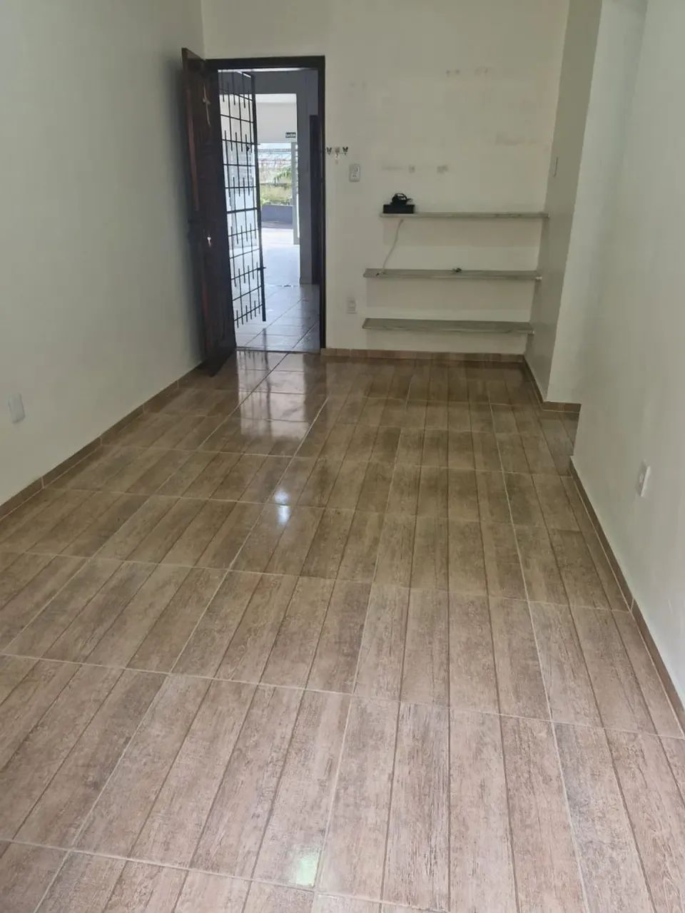 PARQUE DOS RIOS IV,  2 QUARTOS, TÉRREO, PISCINA, QUADRA, 1 VAGA - Foto 2