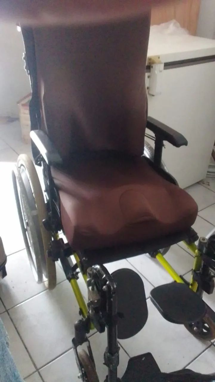 Cadeira de roda  - Foto 4