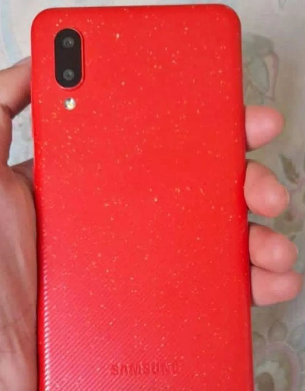 Celular semi novo 