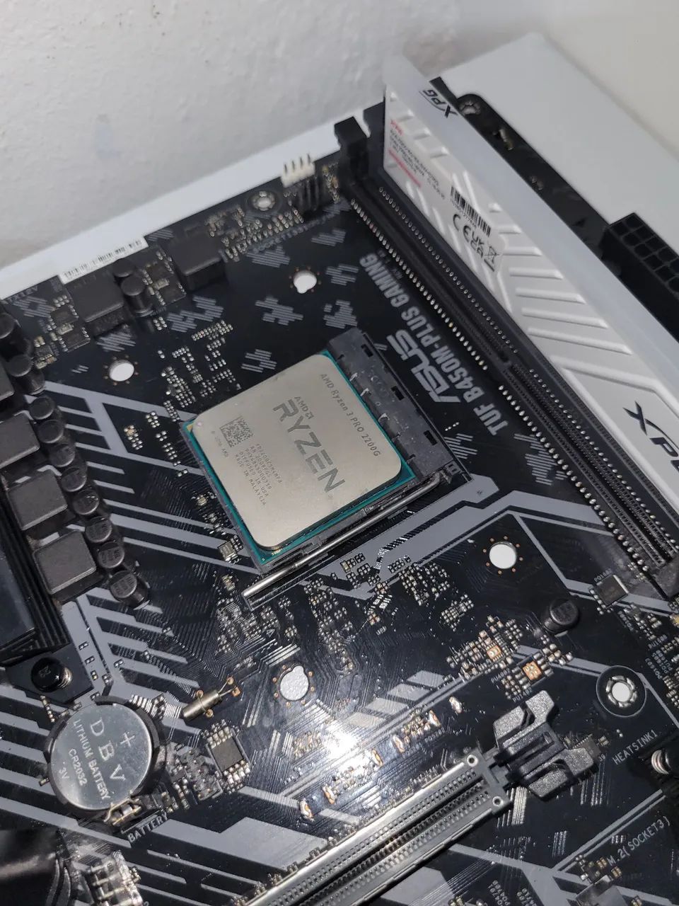 Ryzen 3 pro 2200g