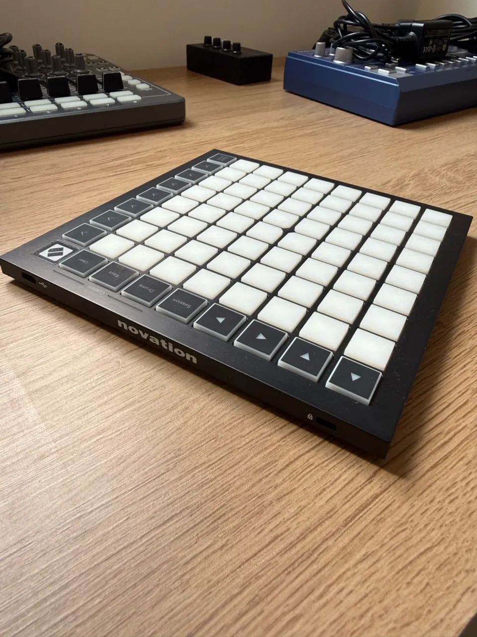 Novation Launchpad Mini MK3 - Foto 3
