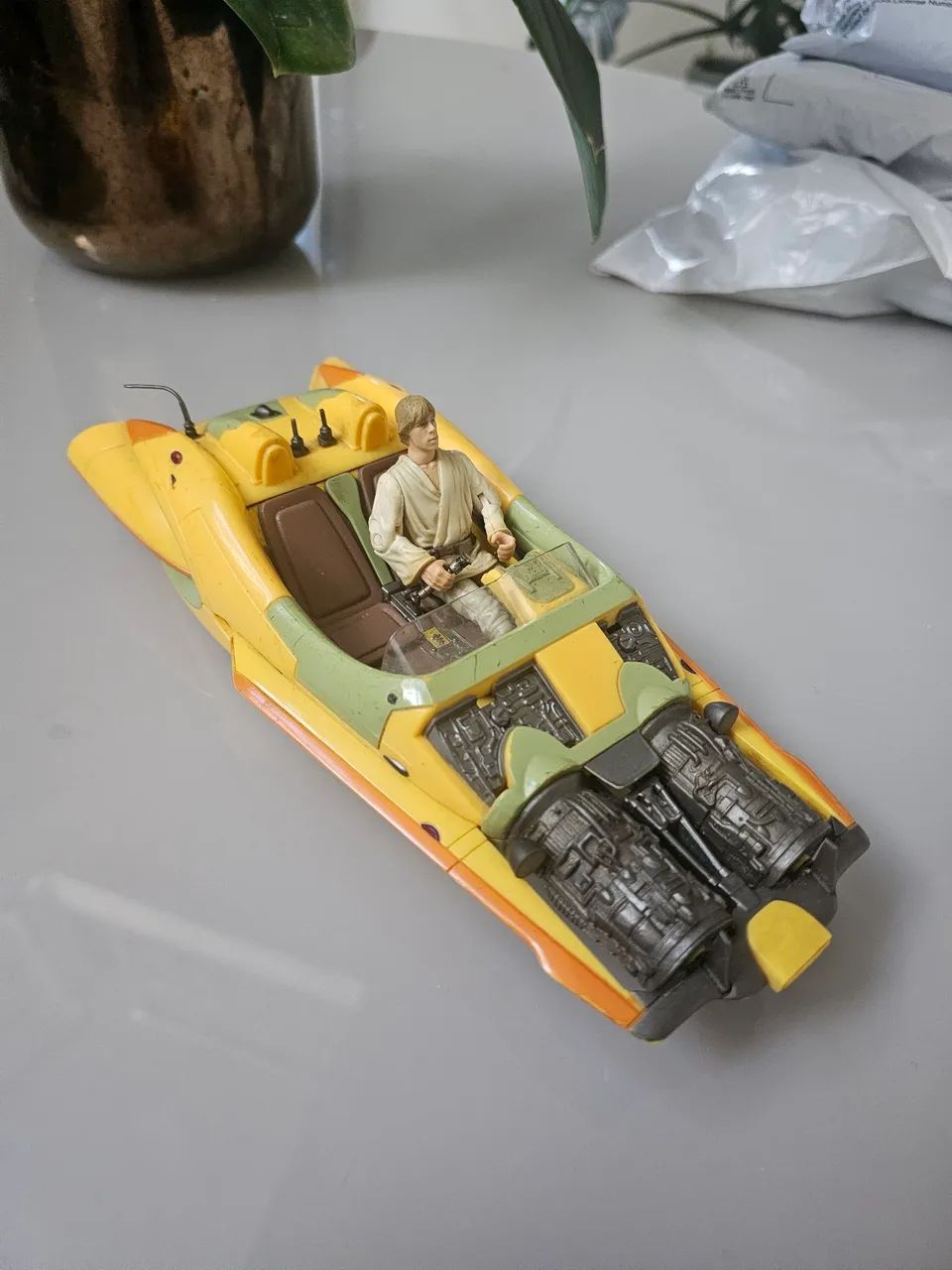 landspeeder x-34 e luke skywalker  star wars - Foto 2