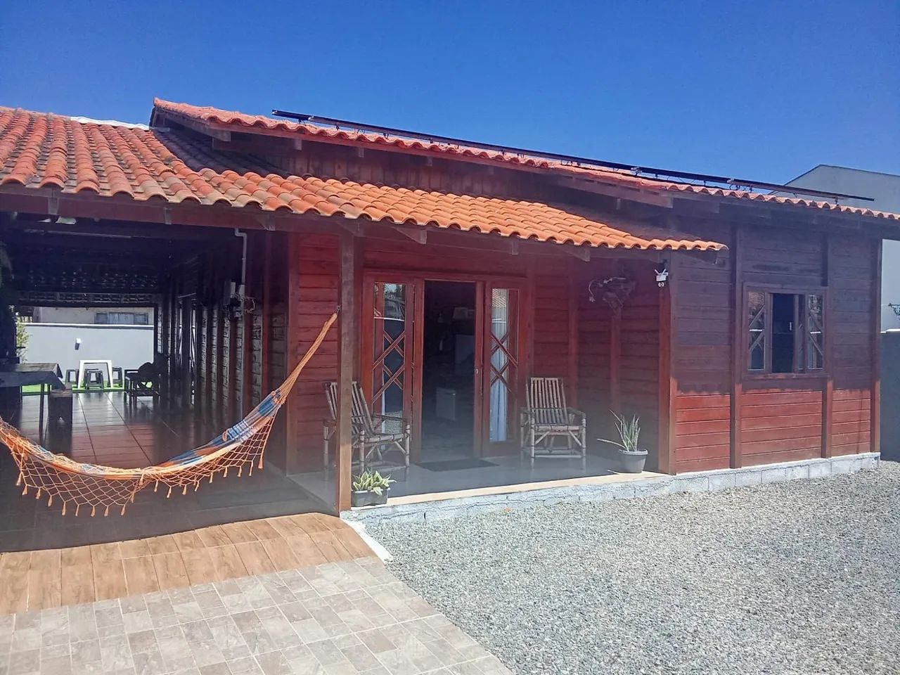 Vendo casa com piscina 