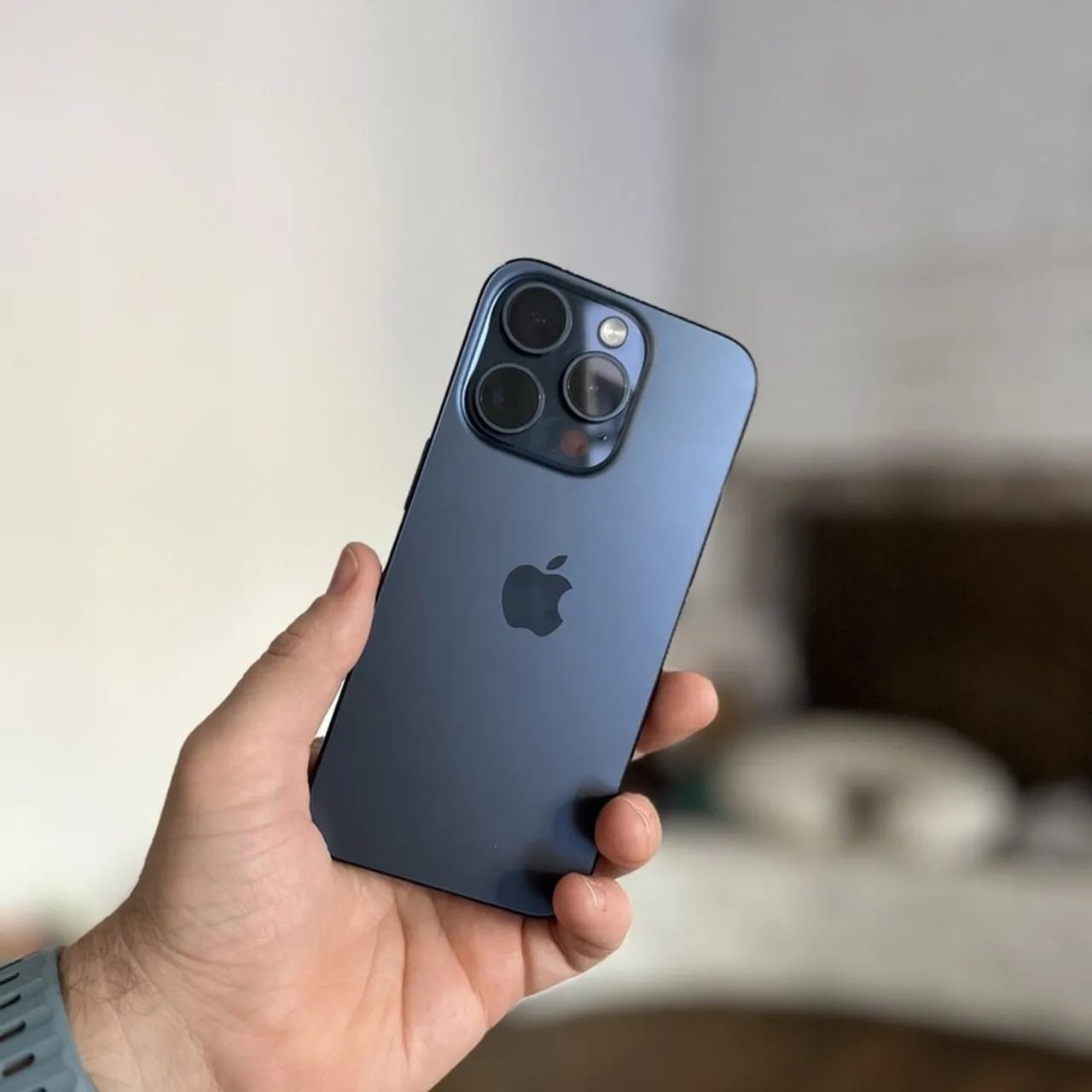 iPhone 15 Pro 128GB Titânio Azul