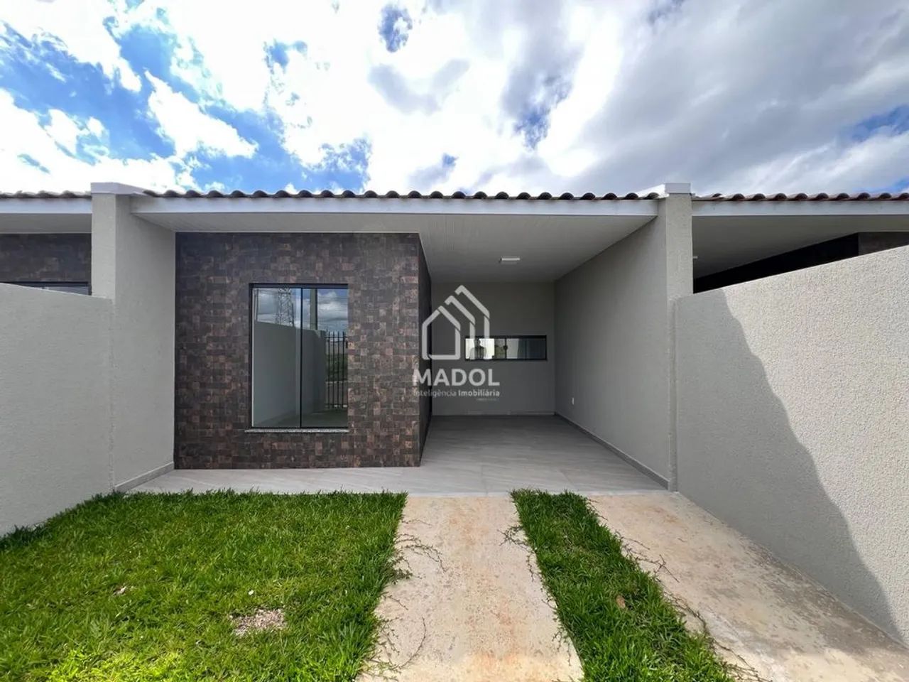 OPORTUNIDADE Casa Nova com 2 Quartos, Espaço de Terreno e Pagamento Facilitado