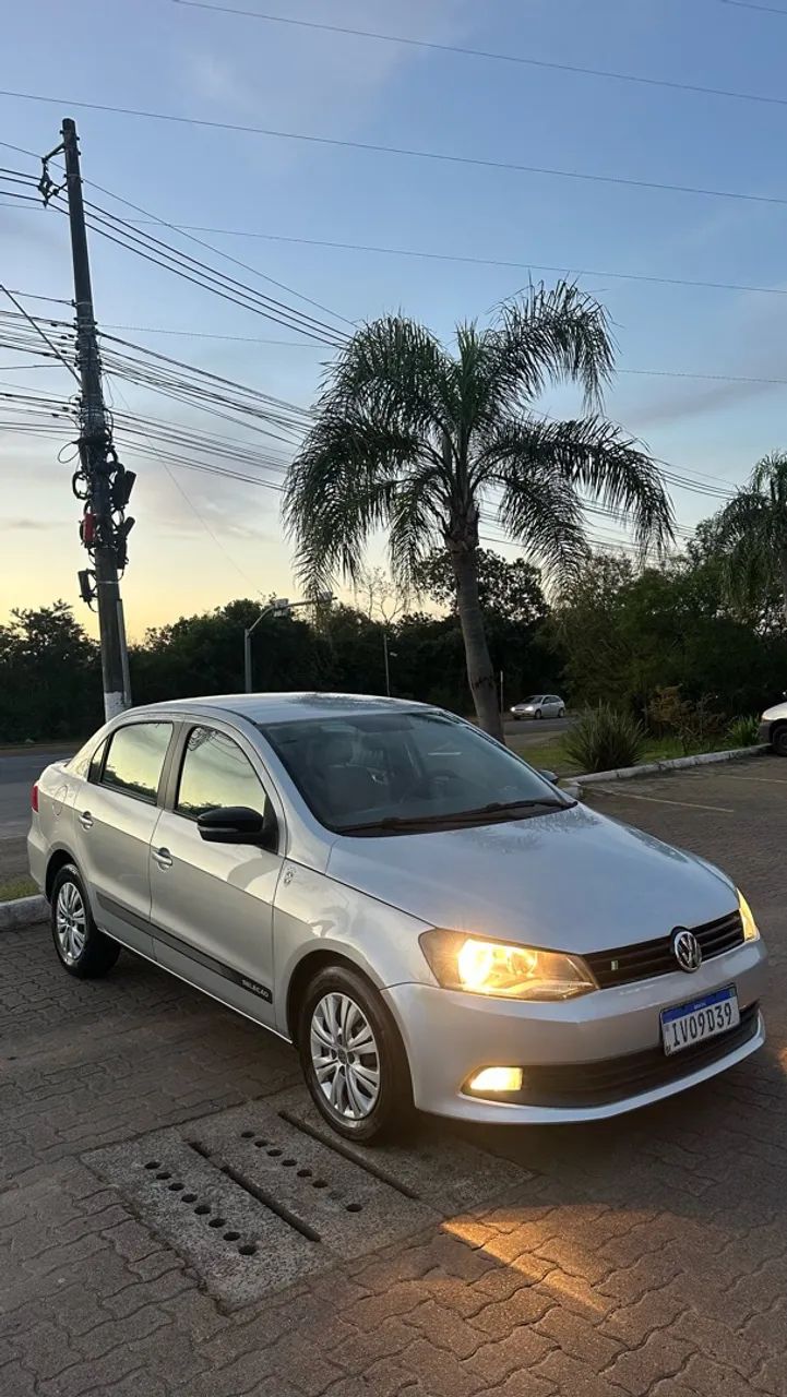 Volkswagen Voyage VOYAGE SELEÇÃO 1.0 Mi Total Flex 8V 4p 2014