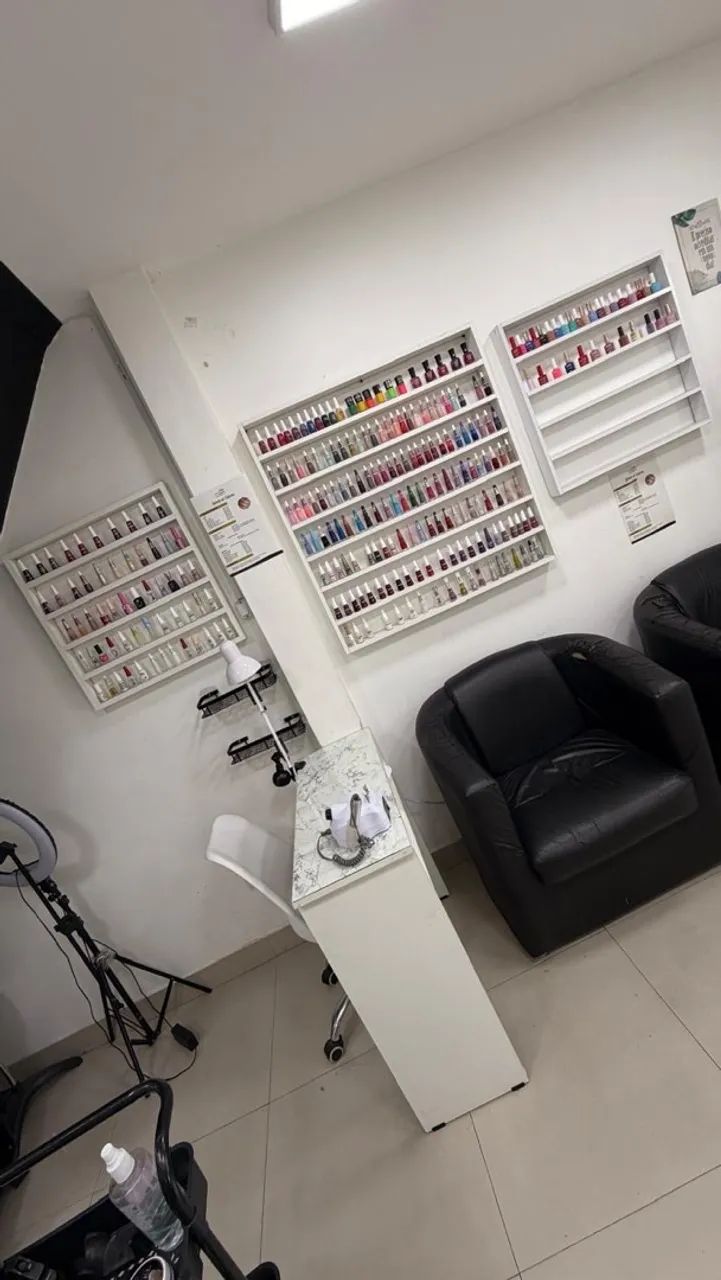 Móveis e acessórios de manicure  - Foto 2