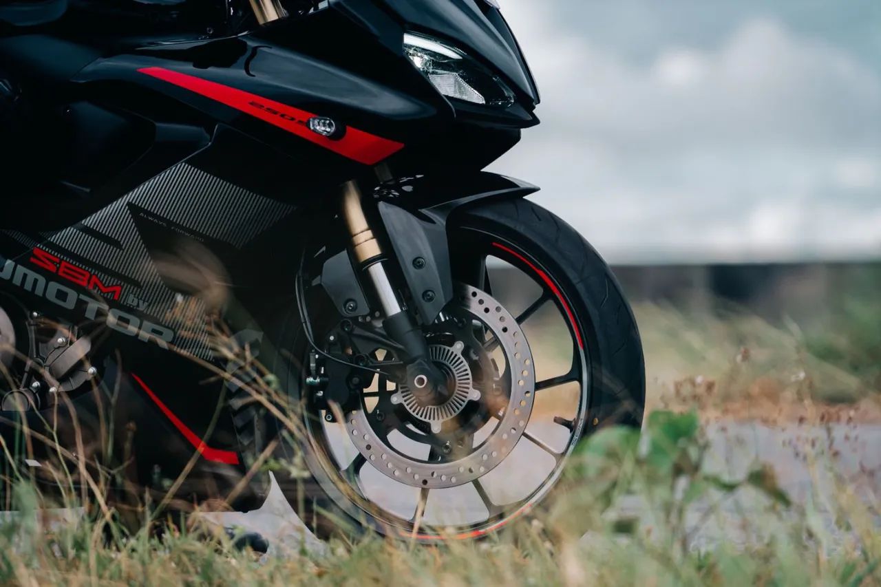 SBM 250S 2026 0KM  - Foto 5