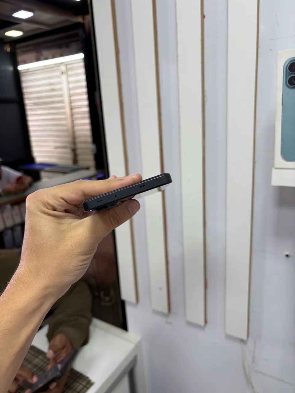 POCO X7 PRO - 512GB / 12 RAM - Foto 3