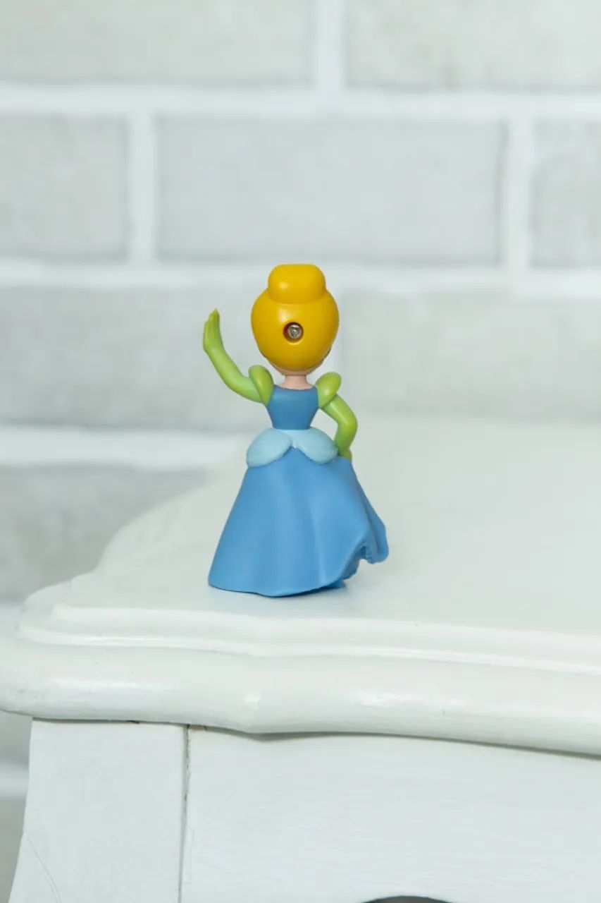 Boneca miniatura cinderela mcdonald's - Foto 3
