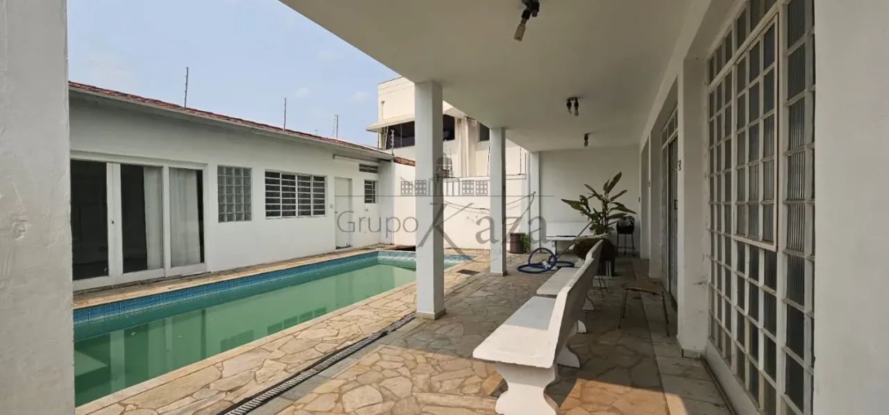 Casa Comercial Residencial em Jacareí - Foto 2