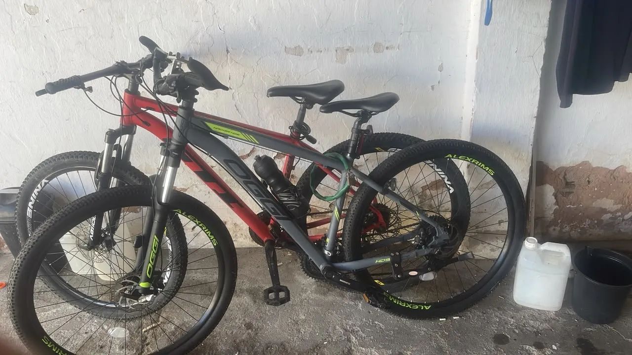 Bike!! Semi nova