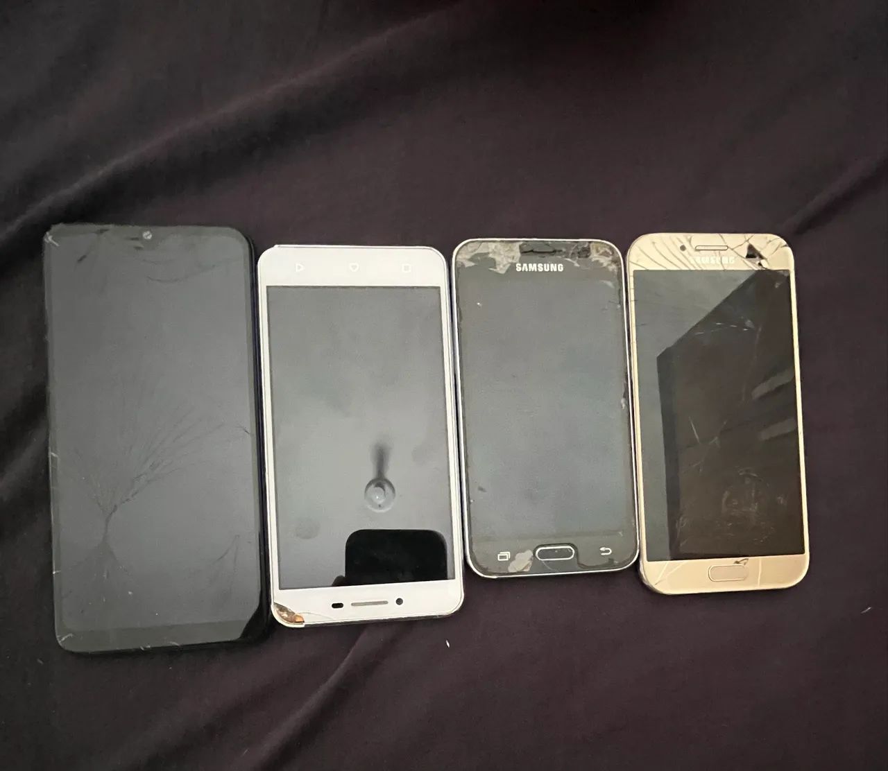 4 celulares não funcionando 