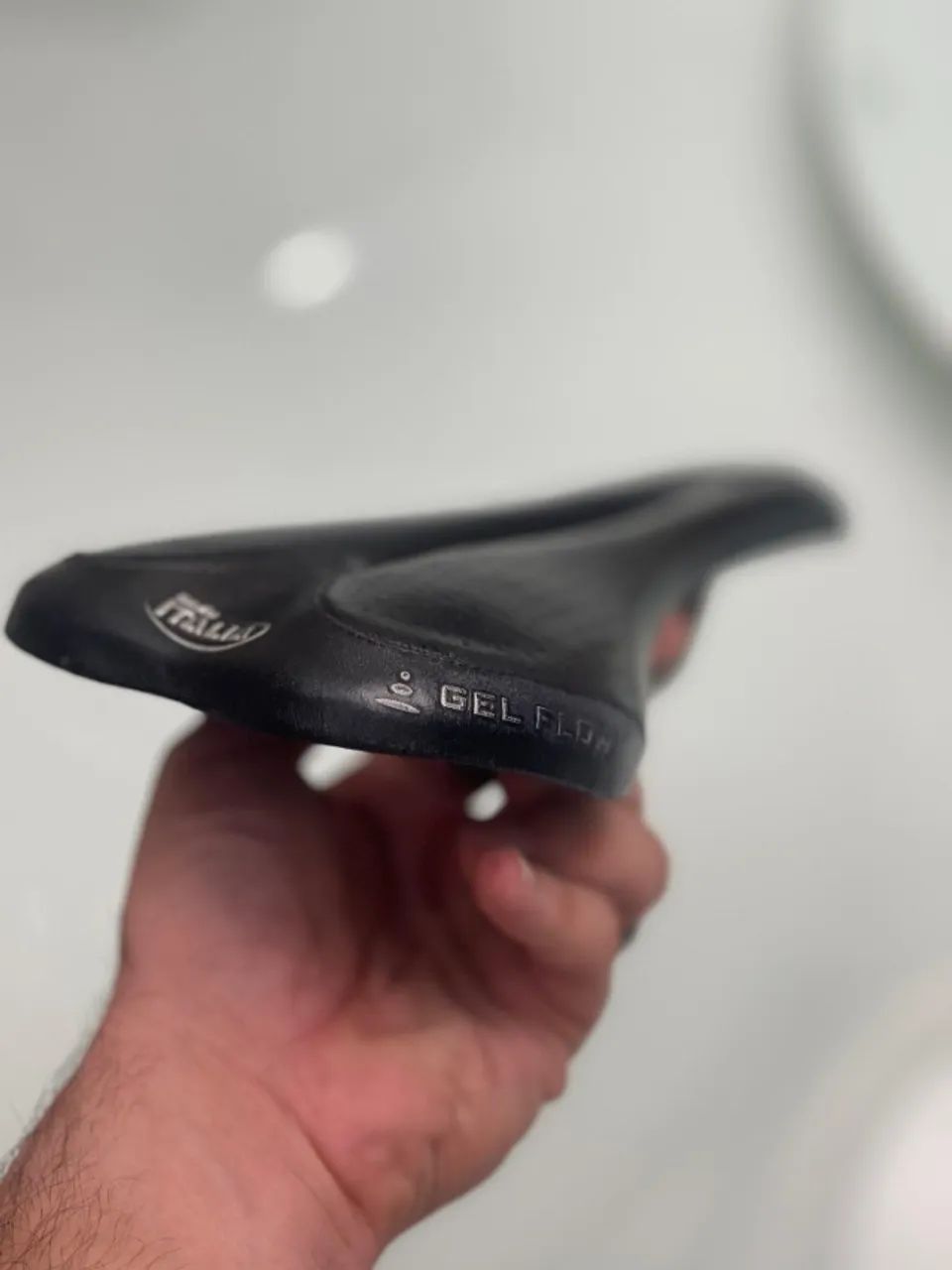 Selim Selle Italia SLR Fibra de Carbono Gel Vazado 135mm Banco Bicicleta MTB Estrada 234Gr