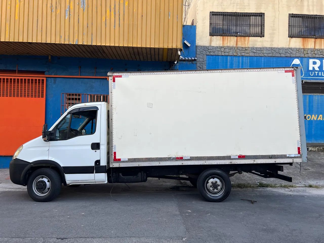 Iveco Daily Chassi 35s14 2P (e5) 2013 - Foto 3