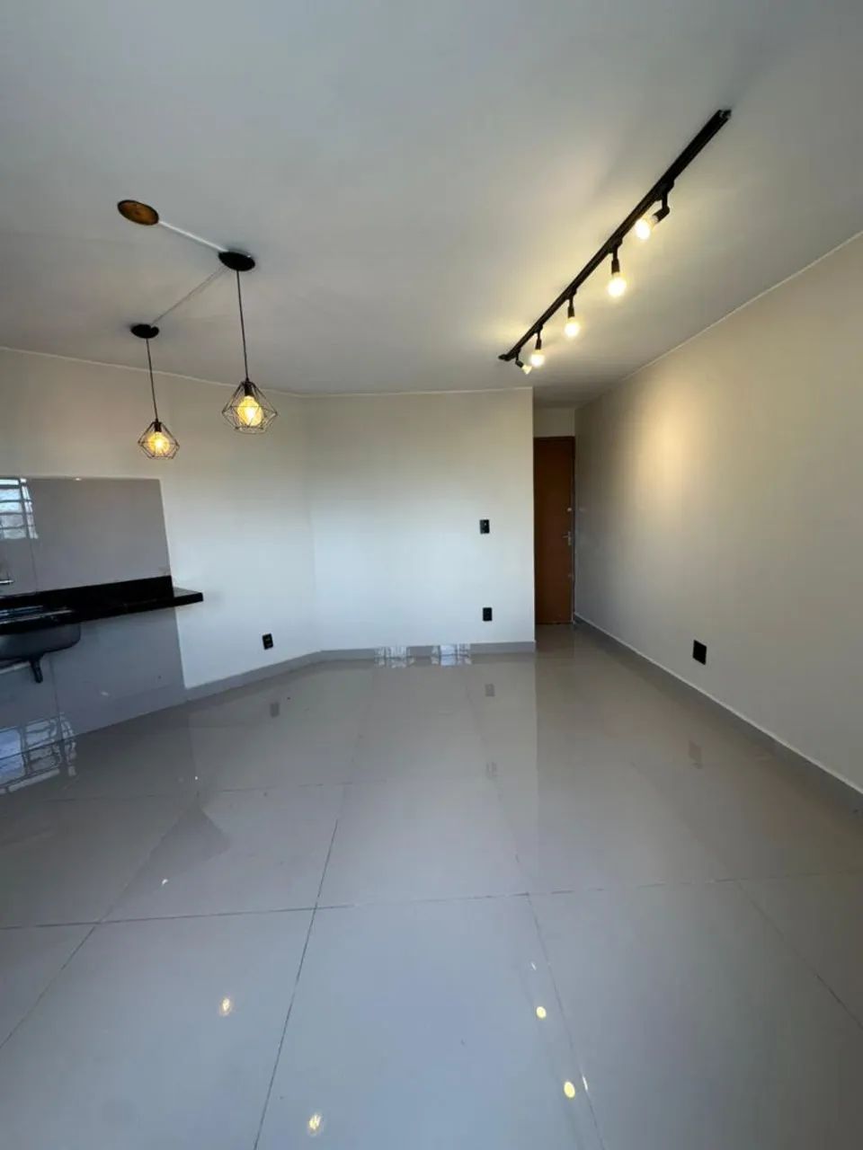 ALUGO KITNET NA C10 - CENTRO DE TAGUATINGA  - Foto 4