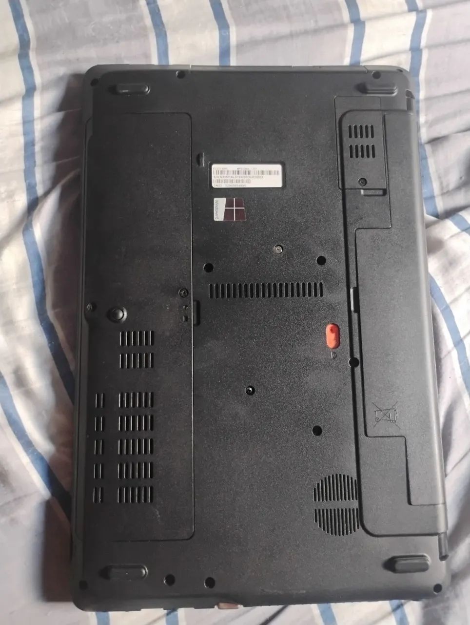 Vendo notebook com defeito (não liga ) - Foto 3