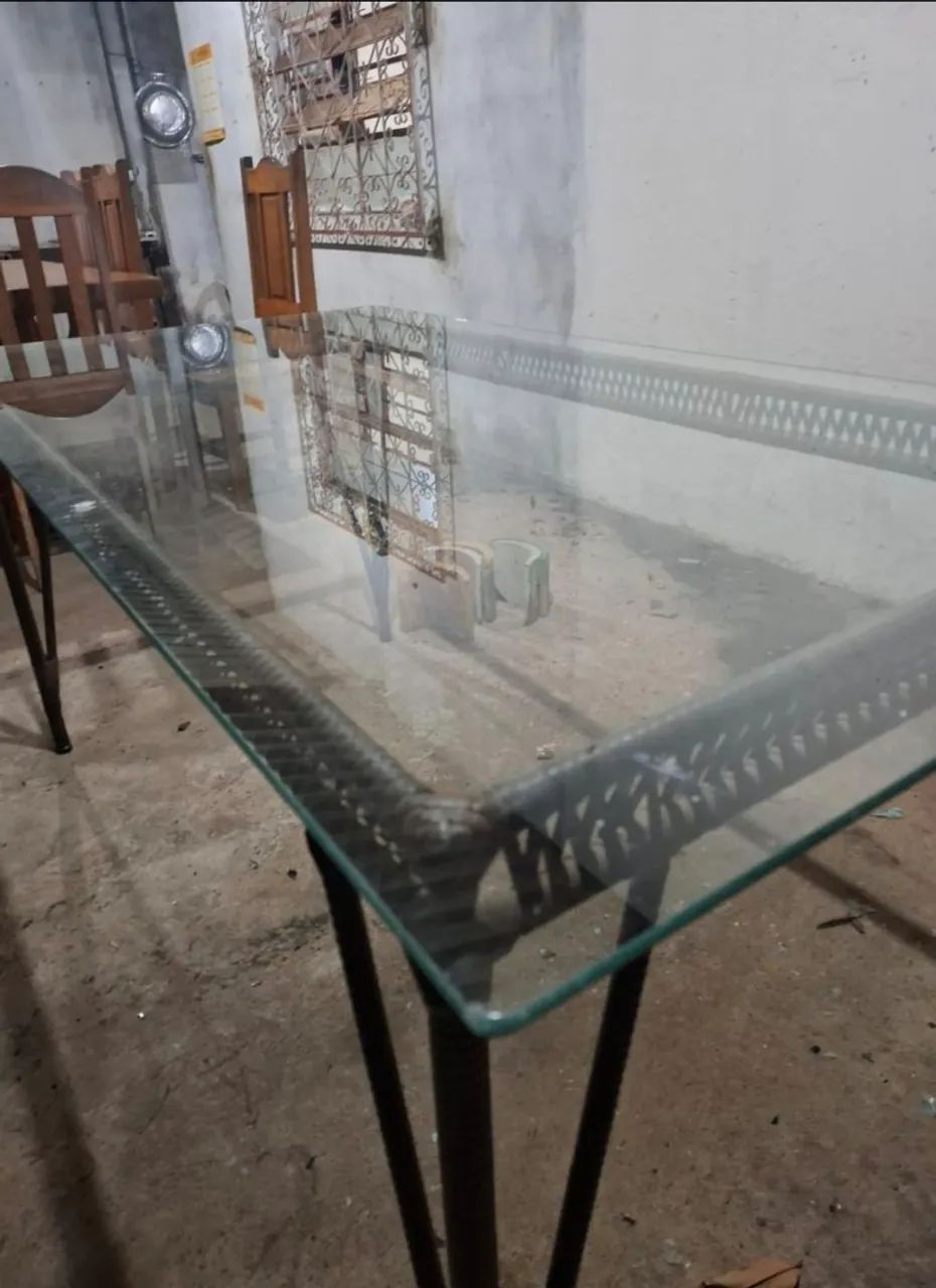 Mesa de ferro com tampo de vidro - Foto 2